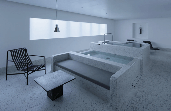 福岡博多サクラドウのプライベートサウナとカフェSKIFF